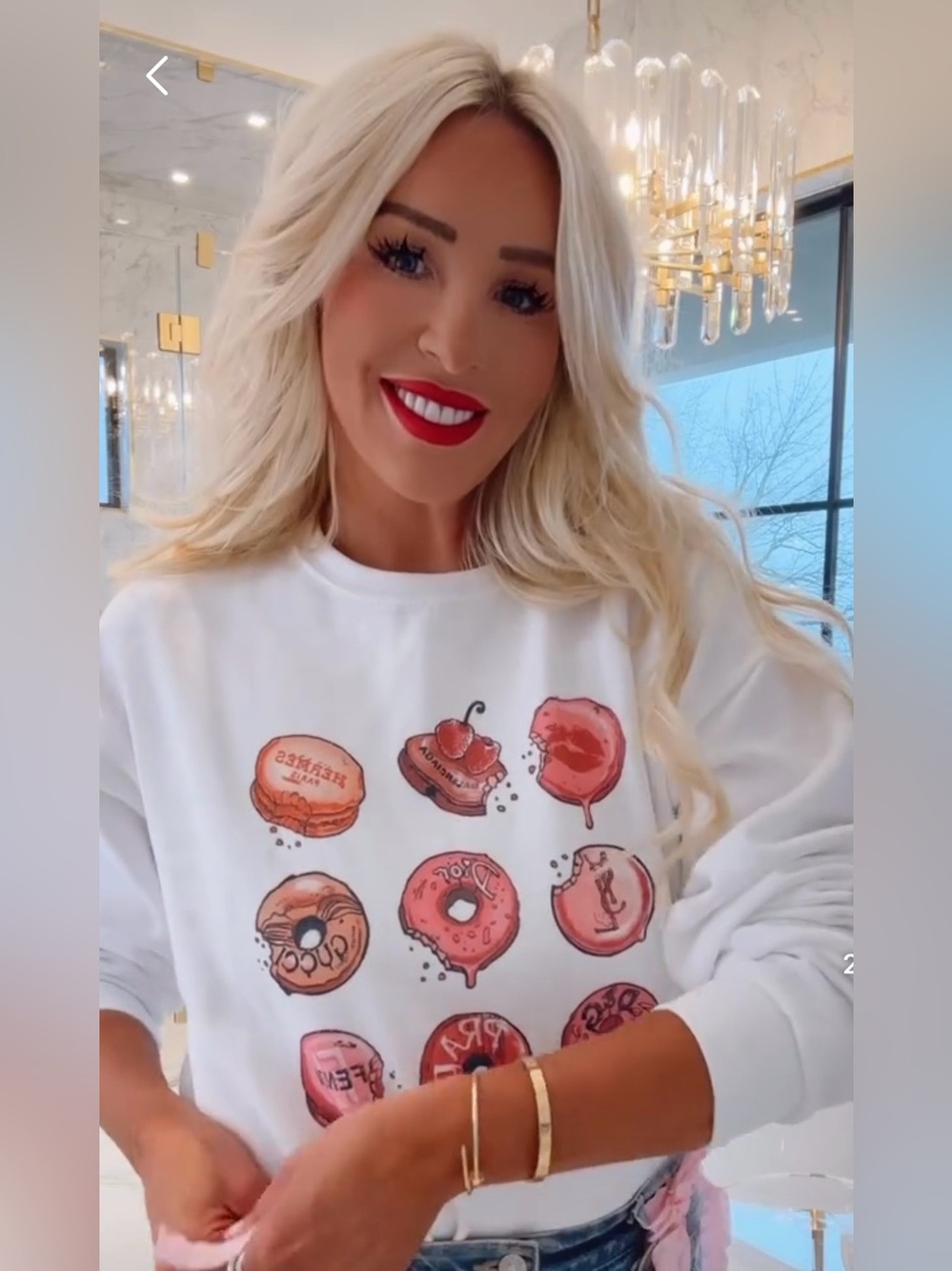 Hole lot of love Sweatshirt / Graphic Top ( Vintage Feel ) size S - Picture 2 of 6